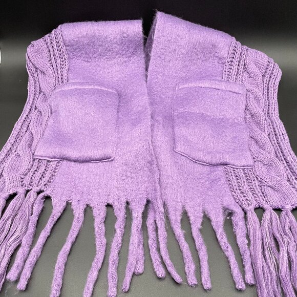 Women’s Fringe Pocket Scarf Blanket  NWOT - Picture 5 of 6